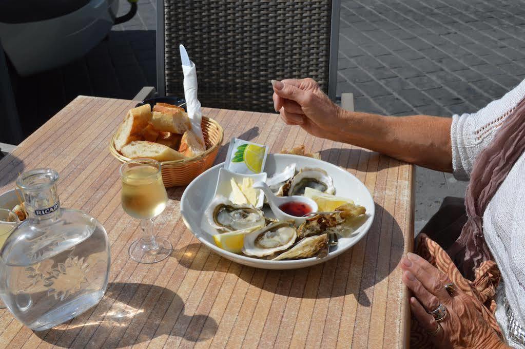 莱斯卡尔餐厅酒店 Le Grau-dʼAgde 外观 照片